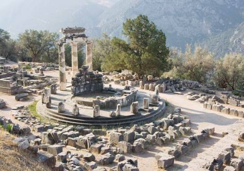 athens delphi tour