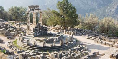 Full day Delphi and Thermopylae tour