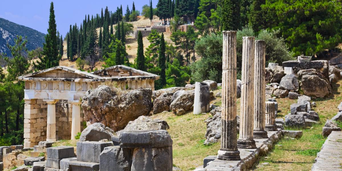 Delphi and Thermopylae